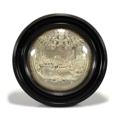 Verzilverde plaquette in originele lijst 50 jaar Koninkrijk der Nederlanden 1863